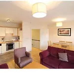 Lakeside 2bedroom Διαμέρισμα *