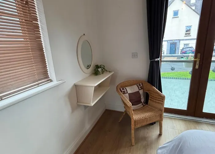 Lakeside 2bedroom דירה *